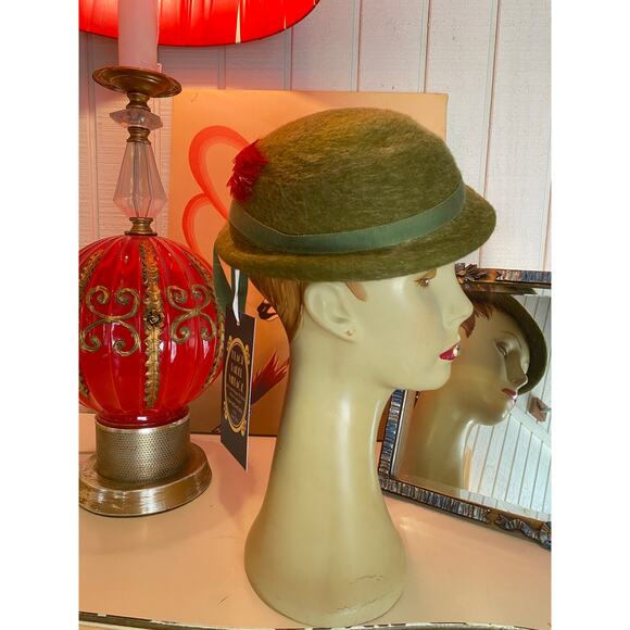 vintage 1960s hat olive green mohair by penny red feather 60s mini bowler mod - Picture 3 of 8